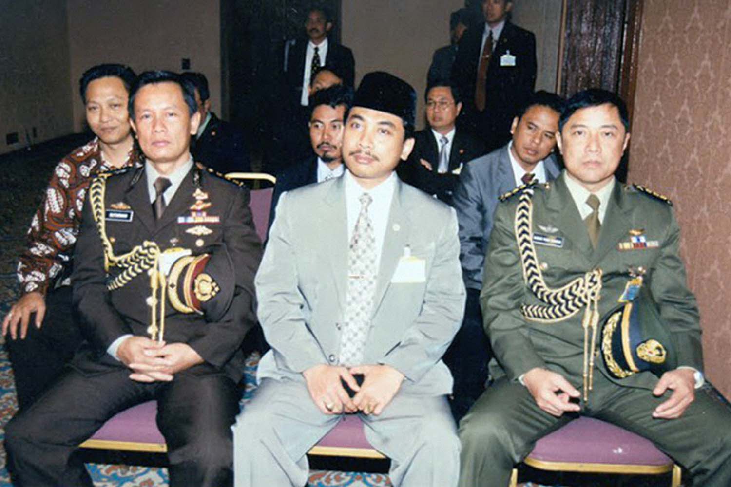 Diplomasi Ketawa: Presiden Terong