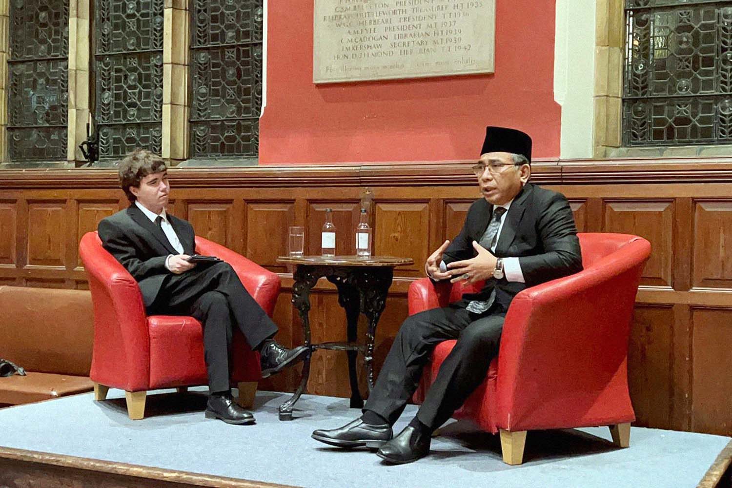 Gus Yahya Tawarkan Misi Peradaban Islam ala NU di Universitas Oxford